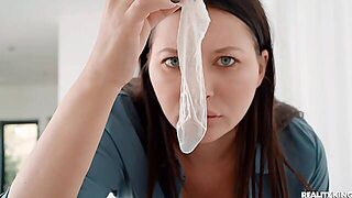 Verrückte Mama Anna Polina fickt ihre Frustration raus